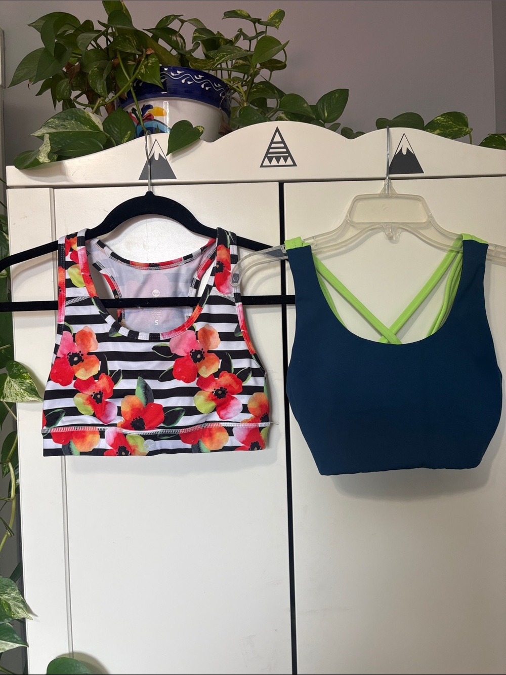 Senita Athletics Floral Stripe Crop & Navy with Lime Strappy Sports Bras